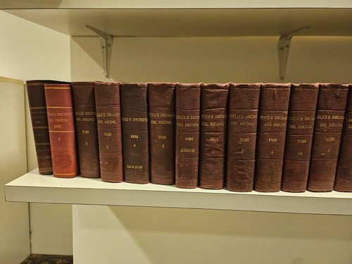 Libro diritto antichi leggi - diritto,