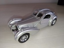 Bugatti Atlantic 1936 1/24  Burago Bburago Vintage Old Model