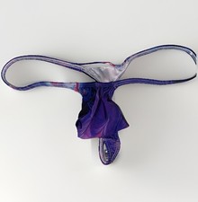 Perizoma rigonfiamento viola