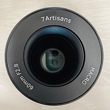 7Artisans 60 mm F2.8 attacco