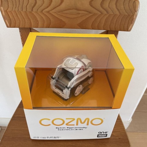 Takara tomy cozmo robot - cozmo, cubes