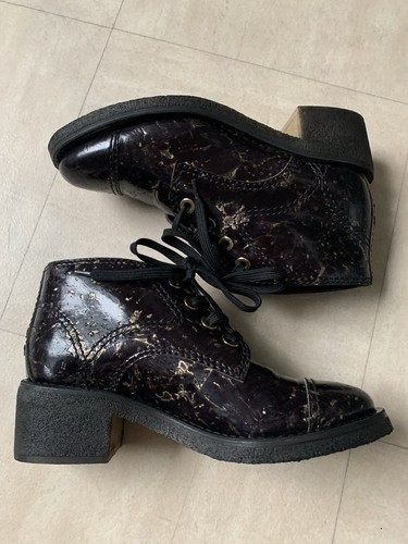 Boots chanel cuir noir - chanel,