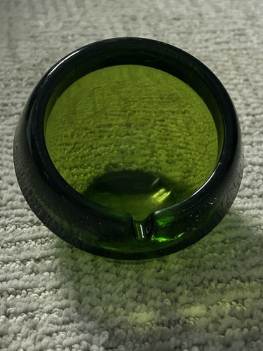 Posacenere sfera verde vintage