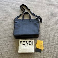 Borsa/messenger unisex Fendi nera stampa Zucca Spalmati rivestita in tela $1595