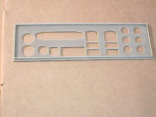 Shield plaque arriere - i/o,