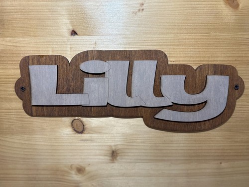 Targa legno con viti - con,