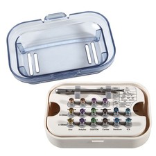 Kit universale per protesi per