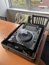 Pioneer CDJ 2000 Nexus 2 con
