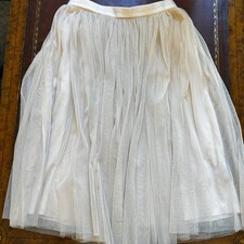 Gonna in tulle ago e filo