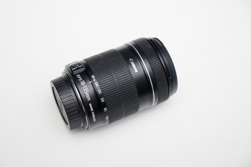 Canon 135 3 - mm, f/3.5-5.6