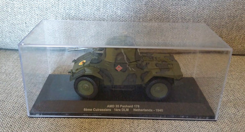 Die cast amd panhard - cast, 35