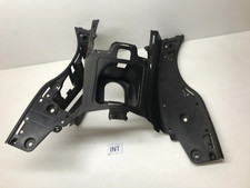 carerna pedana poggia piedi  scooter Suzuki burgman 125 vedi descrizz..