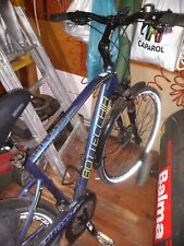 bicicletta city bike uomo bottecchia blu come nuova. Munita di conta kilometri 