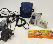 Sony Handycam DCR-HC19E videocamera mini videocamera DV con borsa ed extra