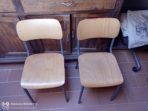 Sedie scuola elementare - scuola,