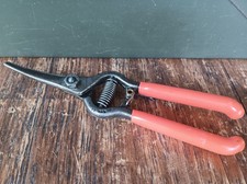 Corona Clipper Mini Pruning