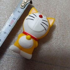Raro pupazzo Doraemon giallo