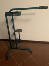 Tappatrice Mondial per tappi