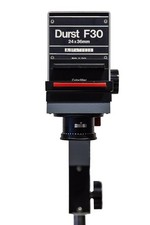 Camera oscura completa, con ingranditore Durst ed esposimetro Ilford