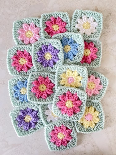 Nuovi quadrati della nonna - nuovi,