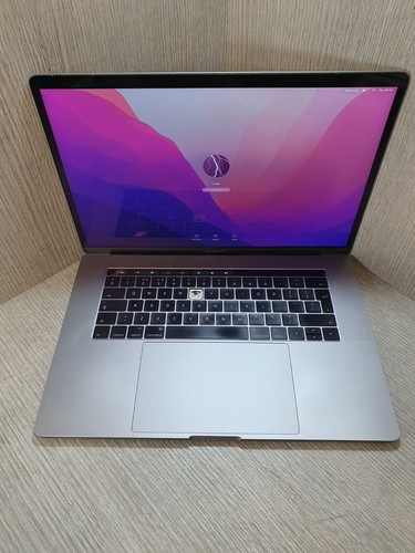 A1707 2016 apple macbook pro - 2016,