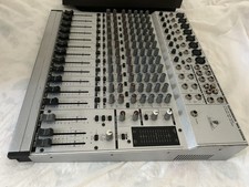 BEHRINGER Eurorack MX 2004A Dj