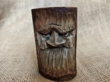 Volto di albero mistico