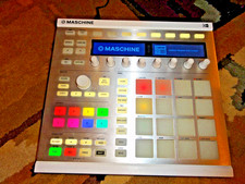 Native Instruments MASCHINEN MK2 Bianco - Si accende - senza software per test completo