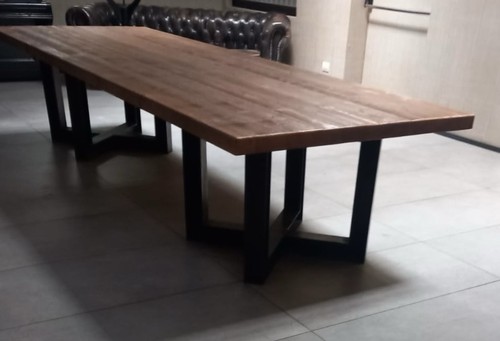Tavolo legno massiccio - legno, su