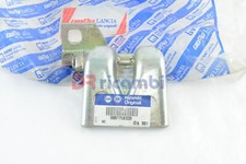 FRONT RIGHT SIDE DOOR HINGE