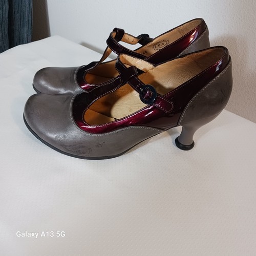 John fluevog bellevue - fluevog, laura