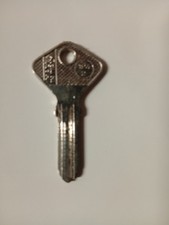 Chiave Serbatoio Sportelli