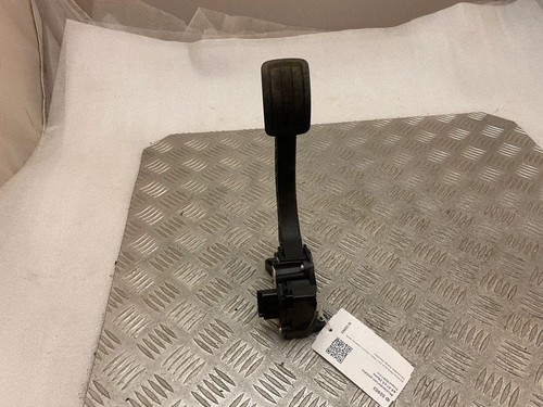 Pedale acceleratore benzina