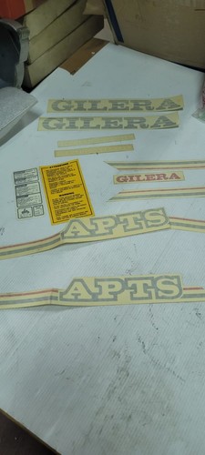 Gilera 125 serie adesivi - kz,