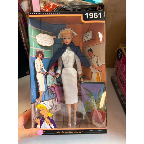 Barbie infermiera registrata