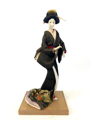 Bambola geisha giapponese