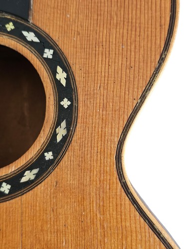 Rara sonora vecchia chitarra - sonora,