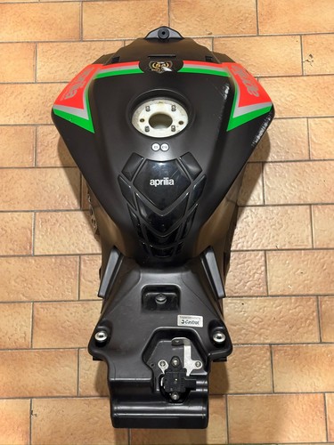 Serbatoio aprilia tuono - serbatoio,