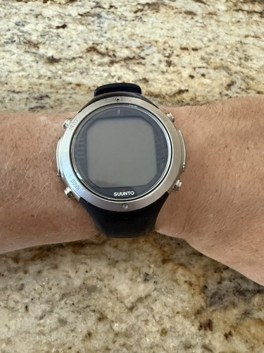 Suunto d6i novo computer - suunto,