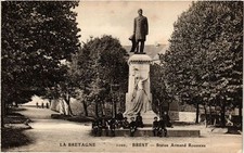 CPA La Bretagne BREST - Statue