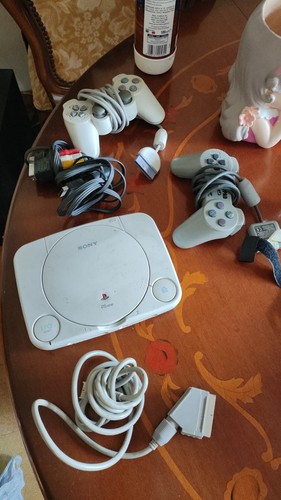 Sony one playstation 1 - one,