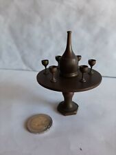 OGGETTI OTTONE MINIATURA TAVOLO FIASCO  SEI BICCHIERINI