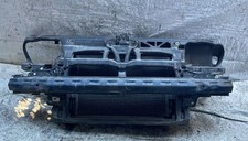 CALANDRA PER VOLKSWAGEN Golf 4 Berlina (97>03)