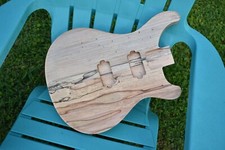 Chitarra personalizzata stile
