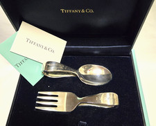 TIFFANY & CO. Set di forchette e cucchiai per bambini in argento 925 con...