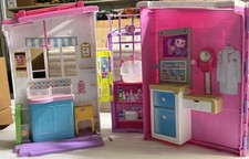 Barbie pieghevole centro cura