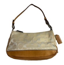 Coach Signature Demi mini