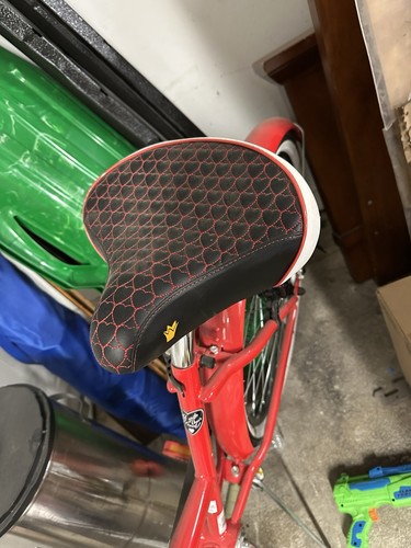 Schwinn 26in cruiser - 26in,