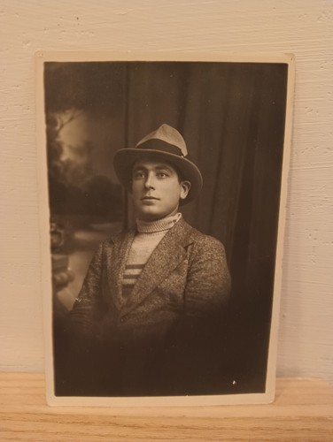 Ritratto uomo con - ritratto,
