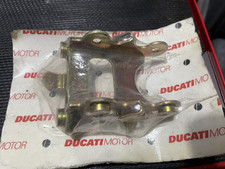 Supporto culla attacco faro